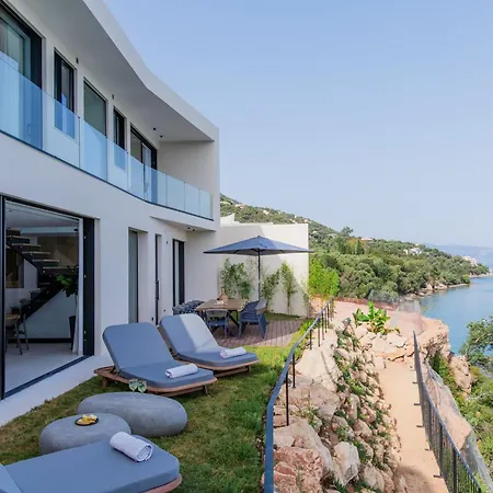 Villa Glyfa Villa *